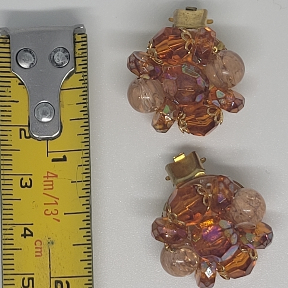 VINTAGE Cluster Beaded Iridescent Clip-On Earrings - Picture 9 of 11